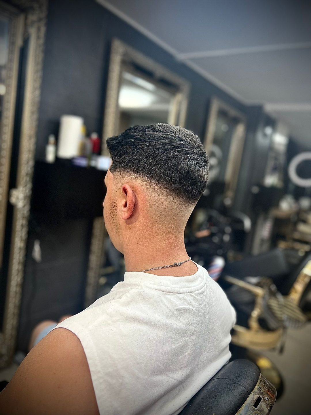 Low Fade, oben kurz